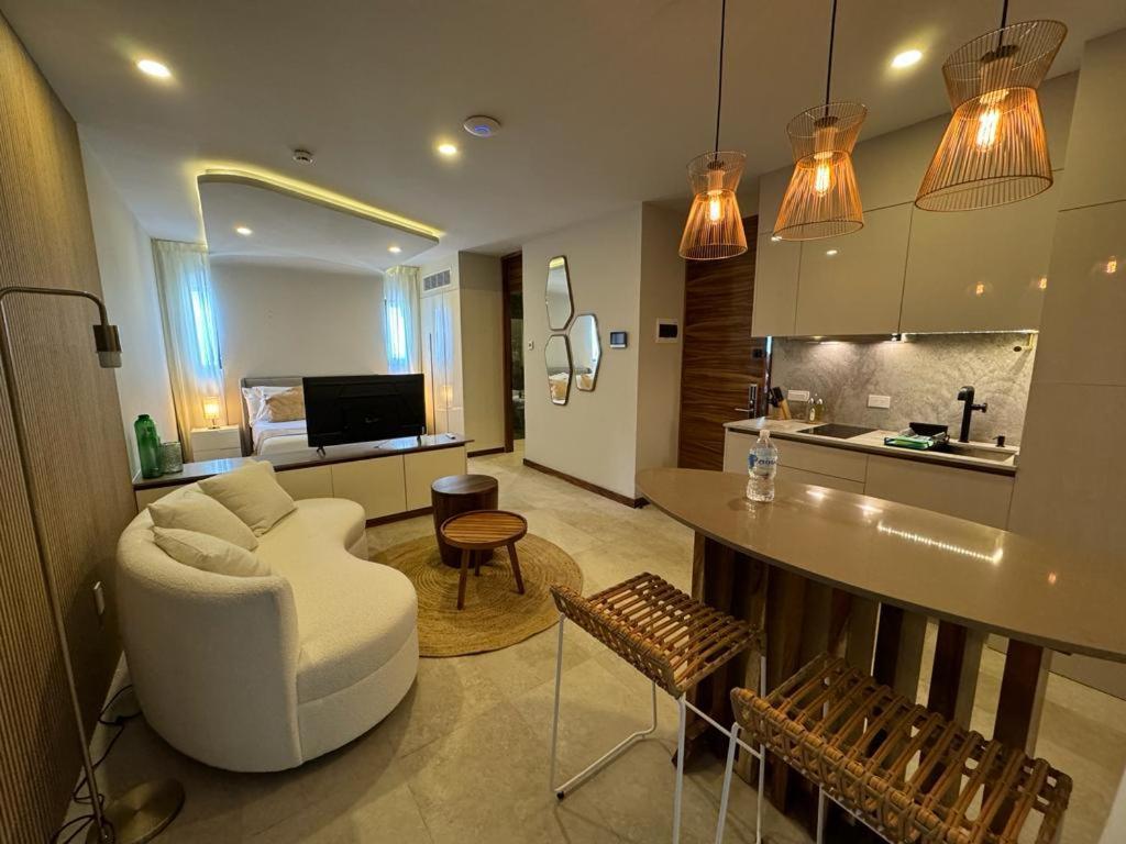 Alizee Tower Apartment ปลายาเดลการ์เมน ภายนอก รูปภาพ